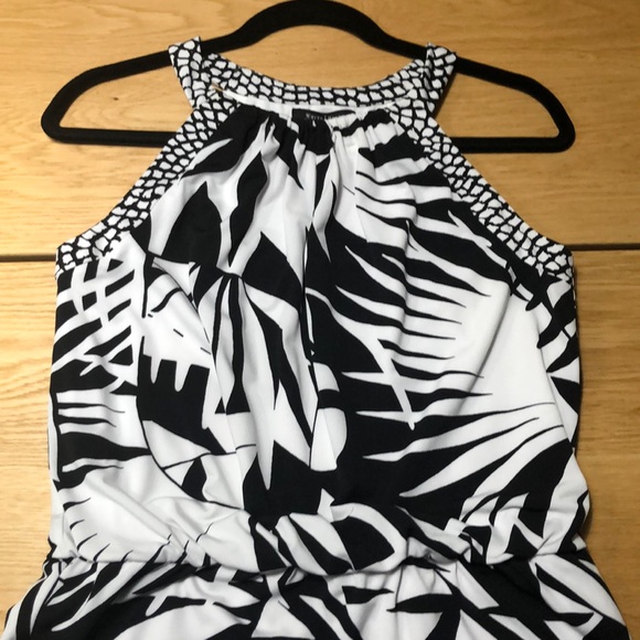 White House Black Market halter neck dress - Picture 3 of 6